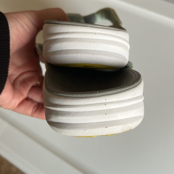 VIONIC Women’s Flip Flop Sandals!!  Size 10 / 41 - Picture 9 of 10